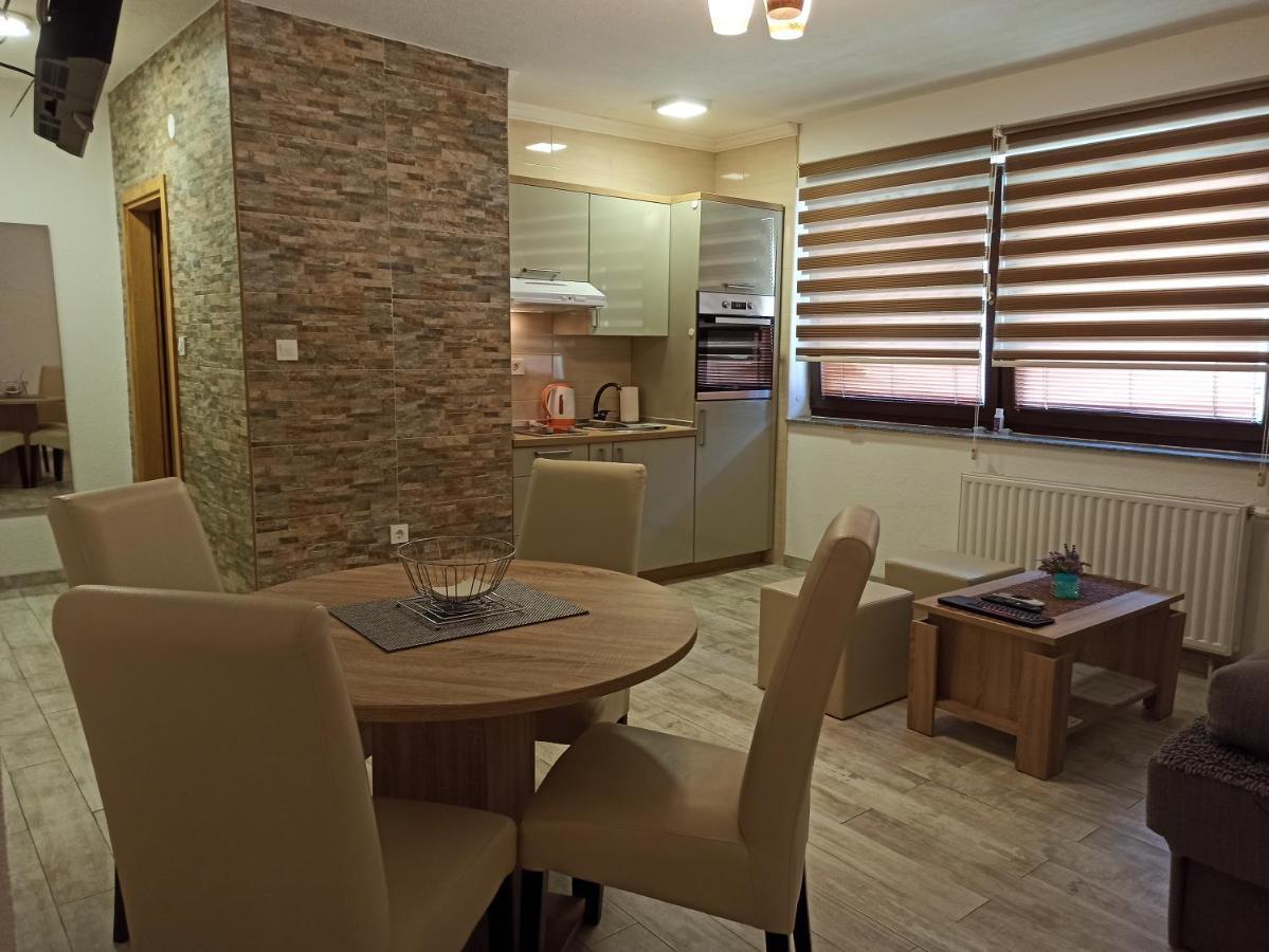 Studio Apartments Una Korenica Dış mekan fotoğraf
