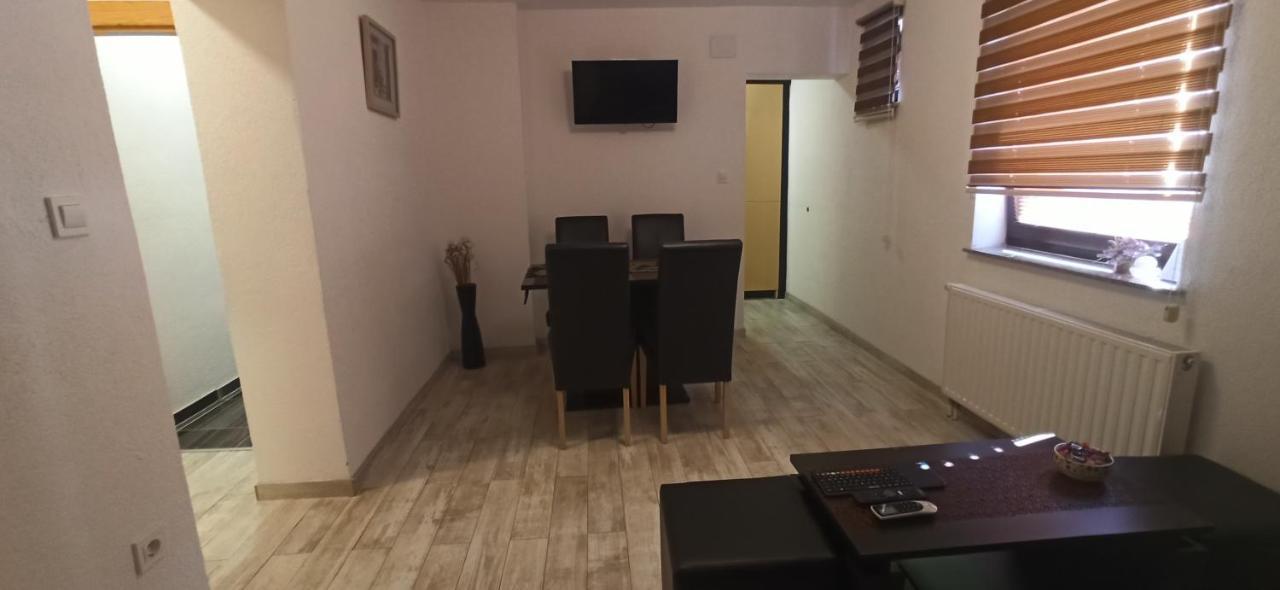 Studio Apartments Una Korenica Dış mekan fotoğraf