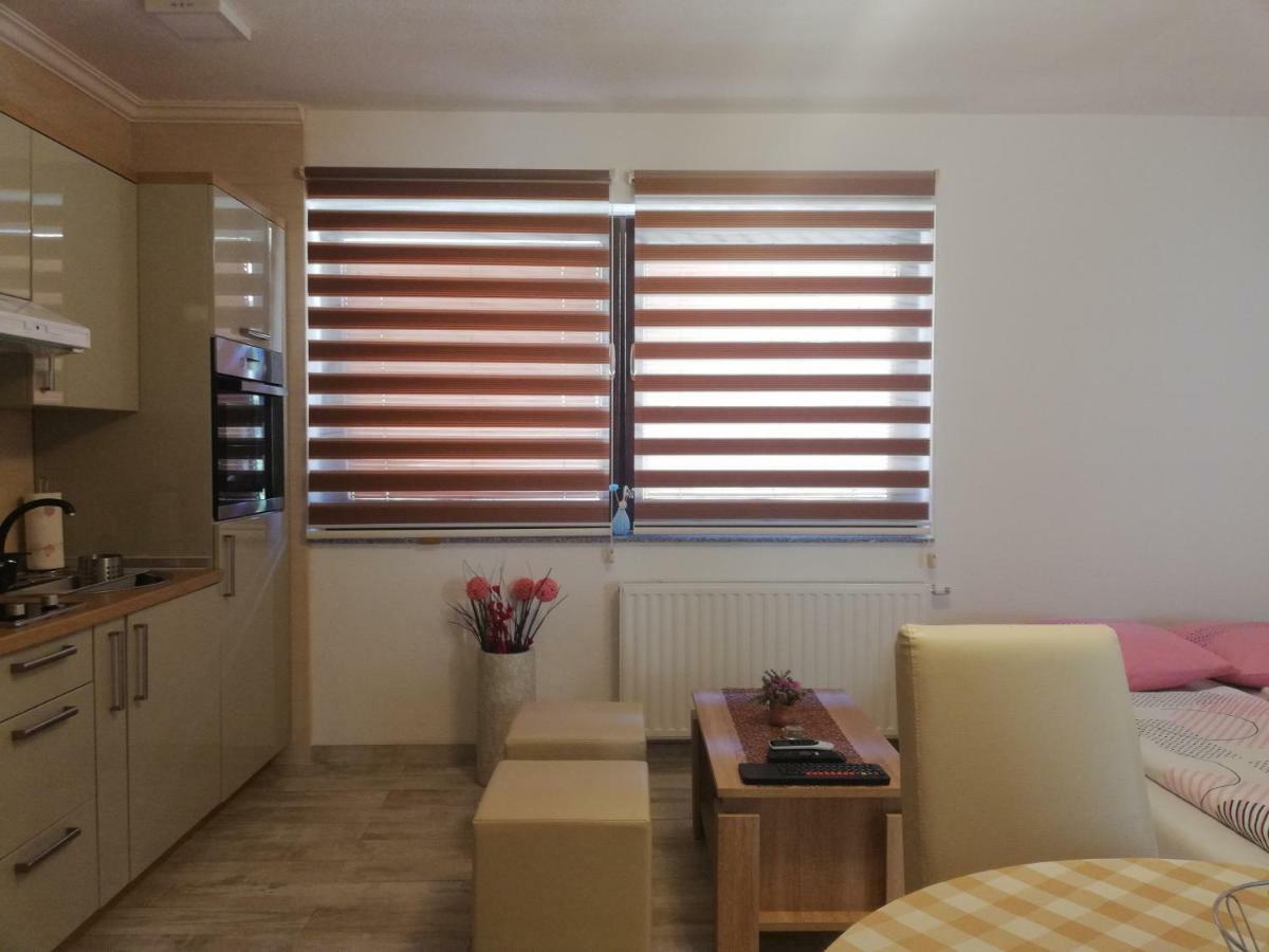 Studio Apartments Una Korenica Dış mekan fotoğraf